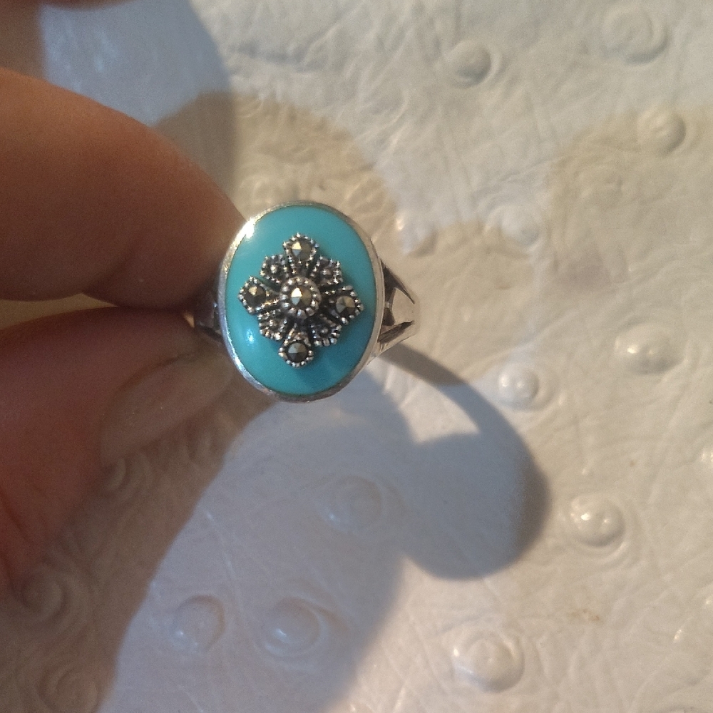 Gorgeous  Native American Vintage  Silver Ring. Size 6.